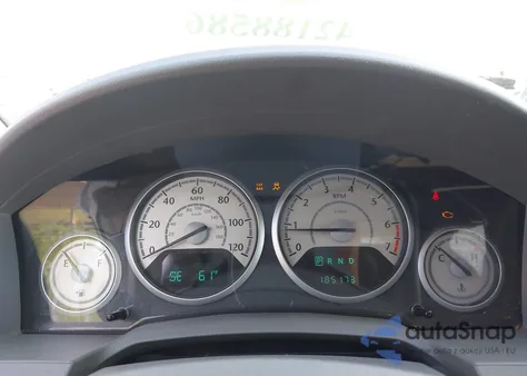 2010 Chrysler Town & Country Touring z USA, uszkodzony, nr VIN 2A4RR5D17AR189762